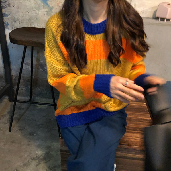 Χειμερινό γυναικείο πουλόβερ με στρογγυλό λαιμόκοψη