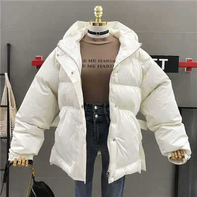 Aktuális női kabát kapucnival különböző színekben