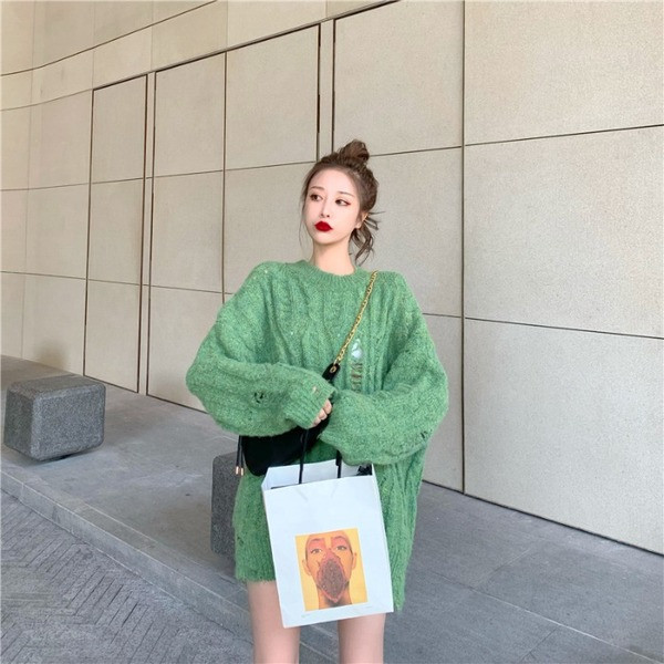 Hosszú női pulóver kerek nyakkivágással, két színben