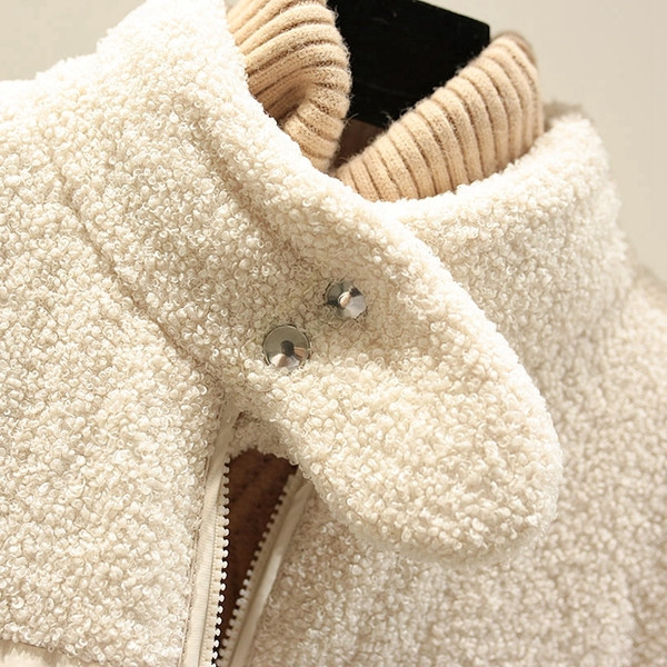 Нов модел ежедневен дамски елек в розов,черен и бежов цвят