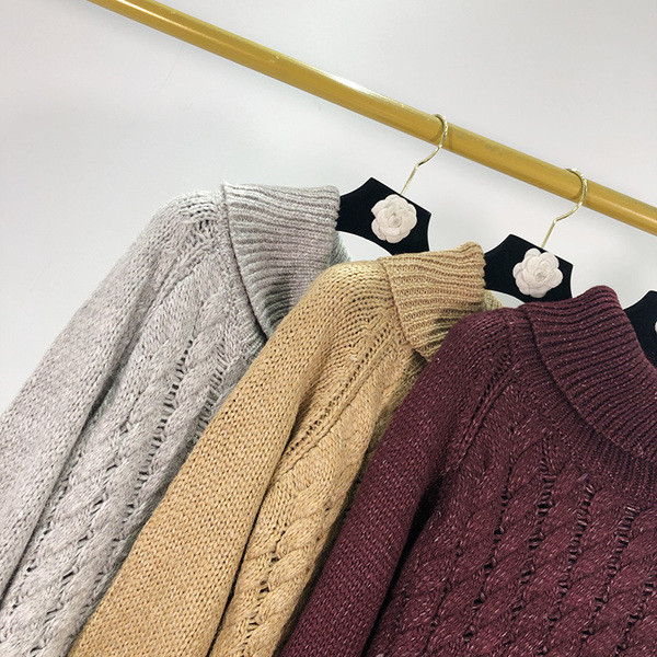 Γυναικείο πουλόβερ με κολάρο σε μπορντό , μπεζ και γκρι χρώμα