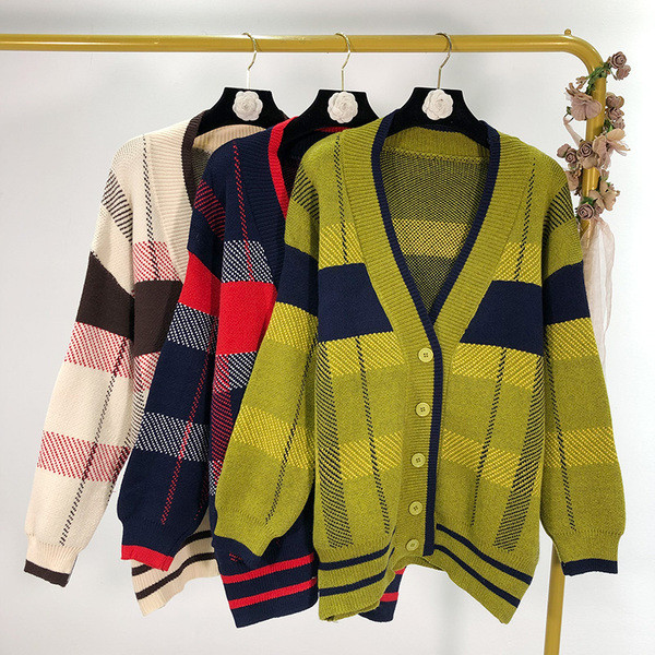 Μακρύ καρό ζακέτα με κουμπιά σε τρία χρώματα