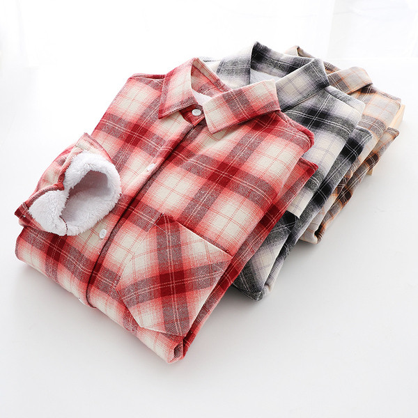 Modern női kockás ing barna, fekete és piros zsebbel