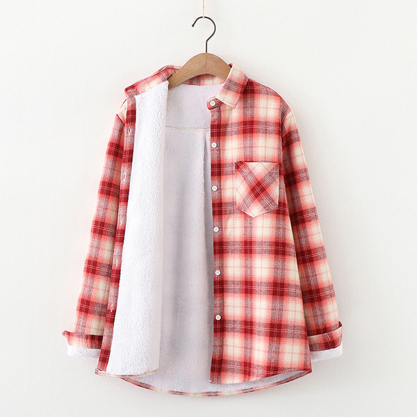 Modern női kockás ing barna, fekete és piros zsebbel