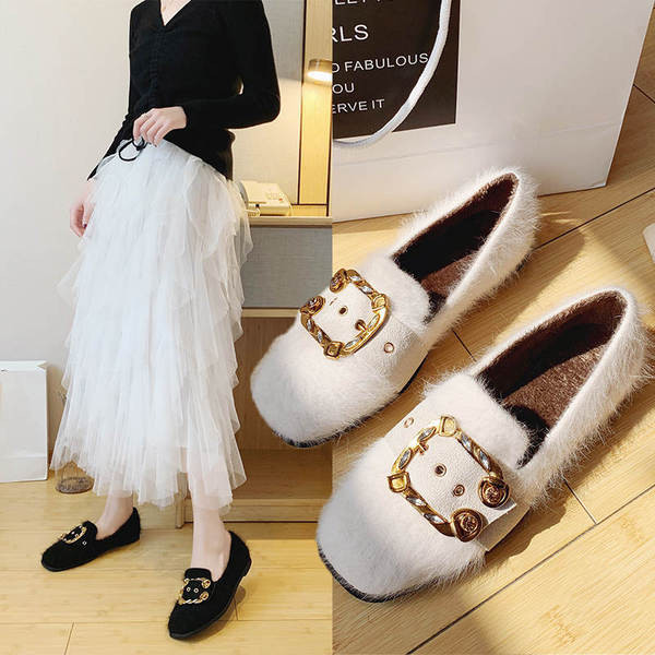 Modern női mokaszin fém csattal fehér és fekete színben