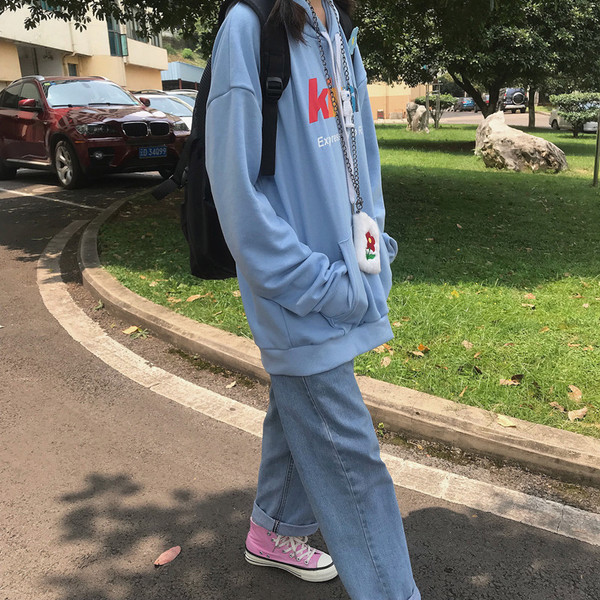 Γυναικεία casual μπλούζα με κουκούλα και εφαρμογή