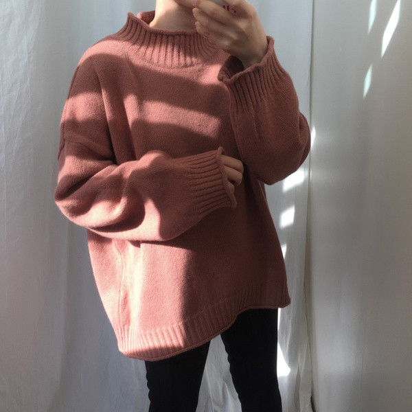 Pulover de iarnă de damă cu guler polo înalt în alb și portocaliu