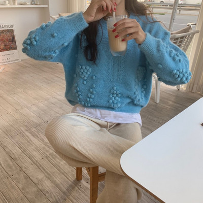 Χειμερινό γυναικείο πουλόβερ σε λευκό και μπλε χρώμα