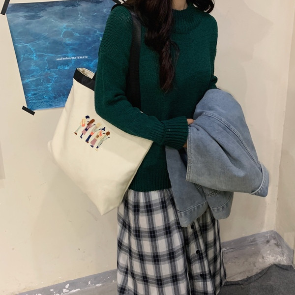 Női téli pulóver hosszú modell magas gallérral több színben