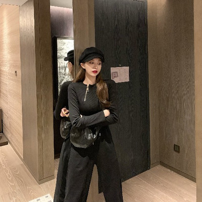 Εντυπωσιακή γυναικεία μπλούζα με φερμουάρ σε μαύρο χρώμα