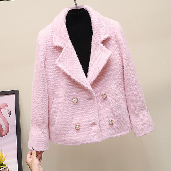 Aktuális női rövid kabát fehér és rózsaszín gombokkal