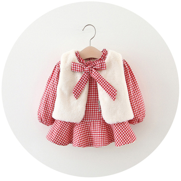 Set modern pentru copii din două părți rochie în carouri + vestă în roșu și negru