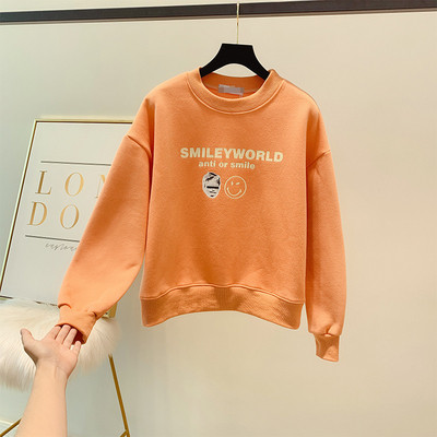 Γυναικεία μπλούζα με επιγραφή και εφαρμογή σε τέσσερα χρώματα