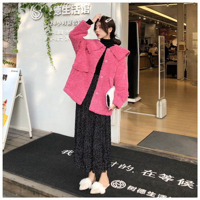 Μοντέρνο αφράτο παλτό σε λευκό και ροζ - δύο μοντέλα