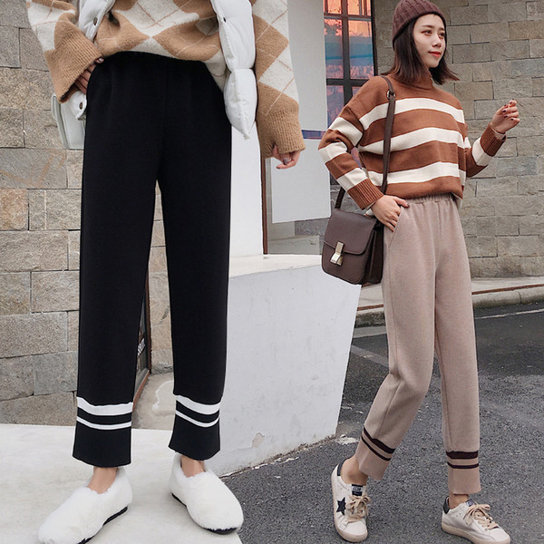 Модерни дамски панталони с висока талия в бежов и черен цвят