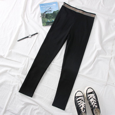 Modern női leggings fekete és szürke színben