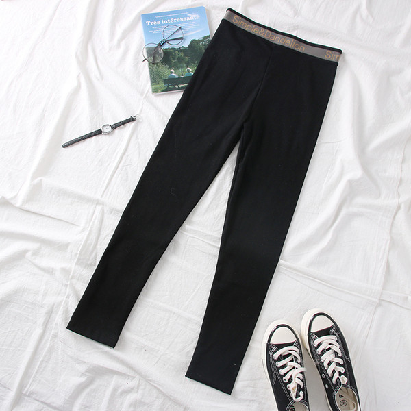 Modern női leggings fekete és szürke színben