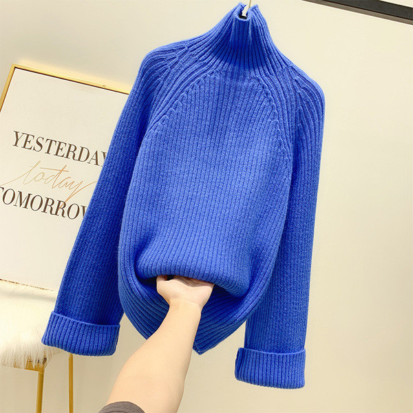 Modern női pulóver magas gallérral, többféle színben