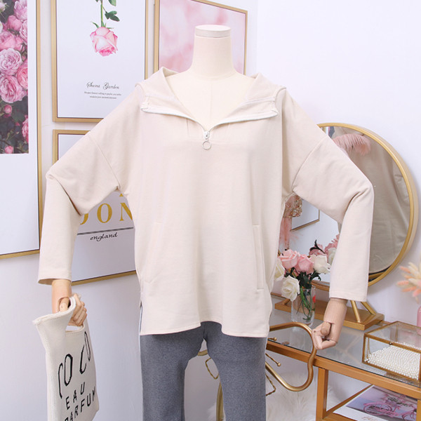 Modern női blúz kapucnival és cipzárral szürke, fekete, bézs és rózsaszín színben