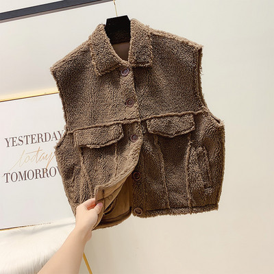 Női pehelymellény gombokkal, három színben