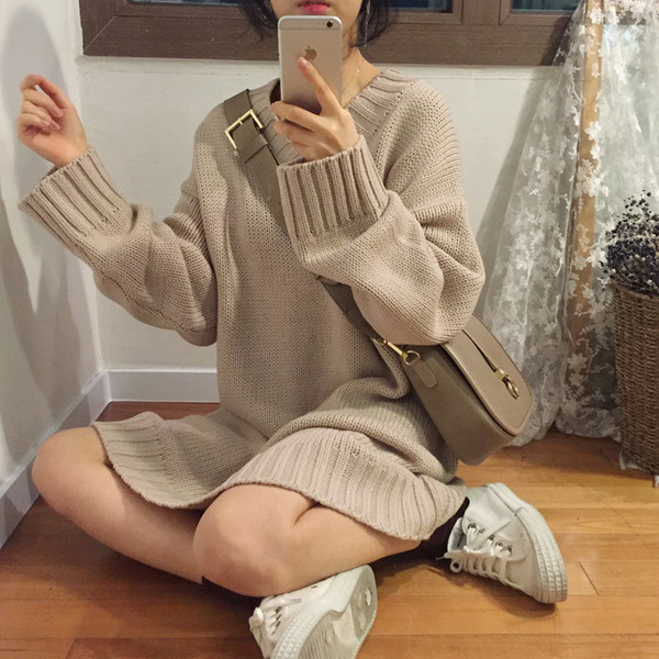 Rochie de iarna de dama cu decolteu spitz in negru, bej si gri