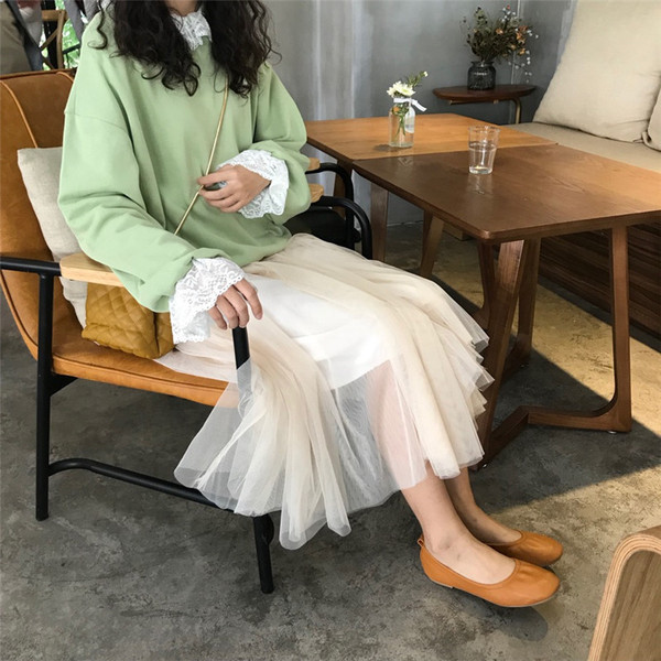 Γυναικεία μπλούζα με μανίκια δαντέλα και κολάρο σε διάφορα χρώματα