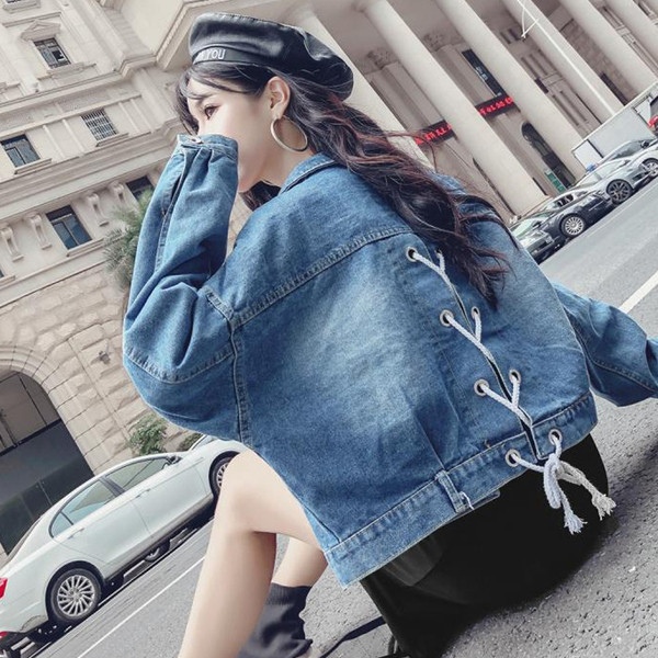 Geaca de dama moderna din denim lat cu sireturi in albastru