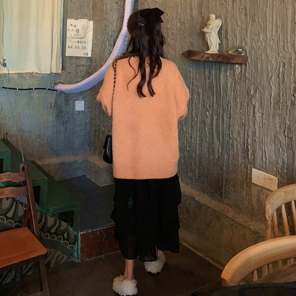 Modern női pulóver két színben, ovális nyakkivágással