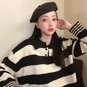 Aktuális női csíkos gombos blúz