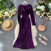 Női hosszú bársonyruha spitz nyakkivágással, több színben