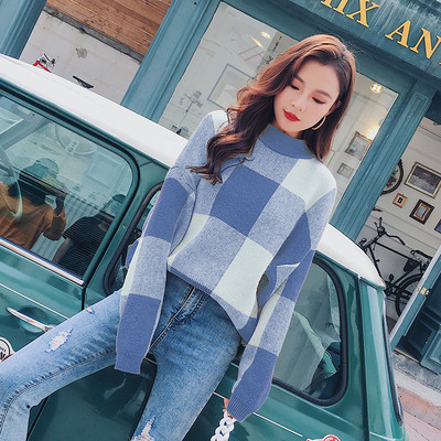 Μοντέρνο γυναικείο πουλόβερ σε μπλε, πράσινο και κίτρινο χρώμα