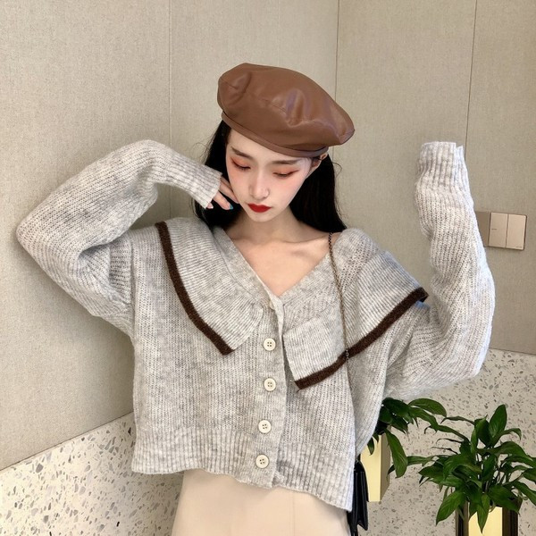 Μοντέρνα γυναικεία ζακέτα  με λαιμόκοψη μπλε και γκρι χρώμα