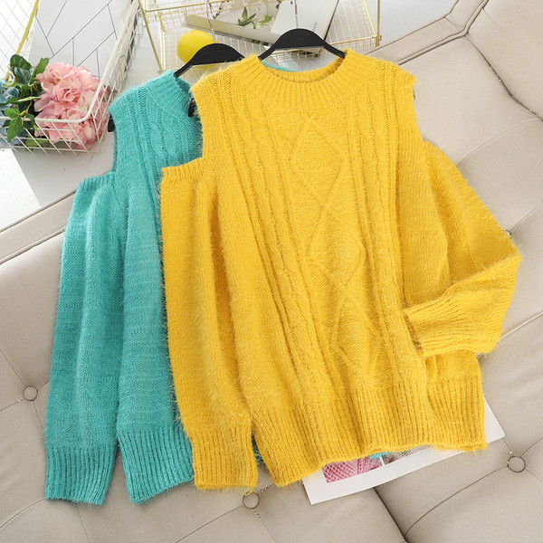 Μοντέρνο γυναικείο πουλόβερ με γυμνούς ώμους σε διάφορα χρώματα