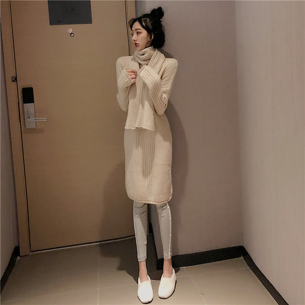 Rochie lunga tricotata in bej si maro