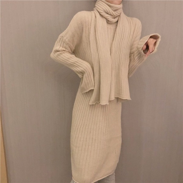 Rochie lunga tricotata in bej si maro