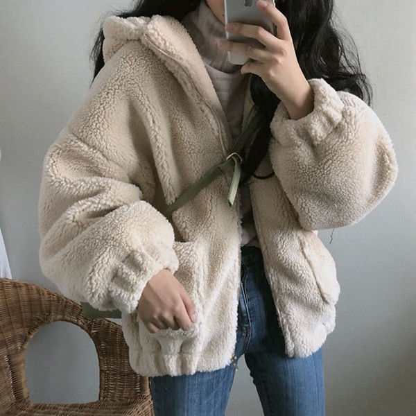 Női pehelykabát zsebekkel és kapucnival, kék és bézs színben