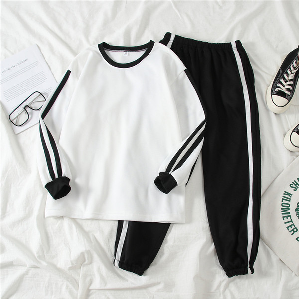Set sport pentru femei din două părți cu margine alb-negru