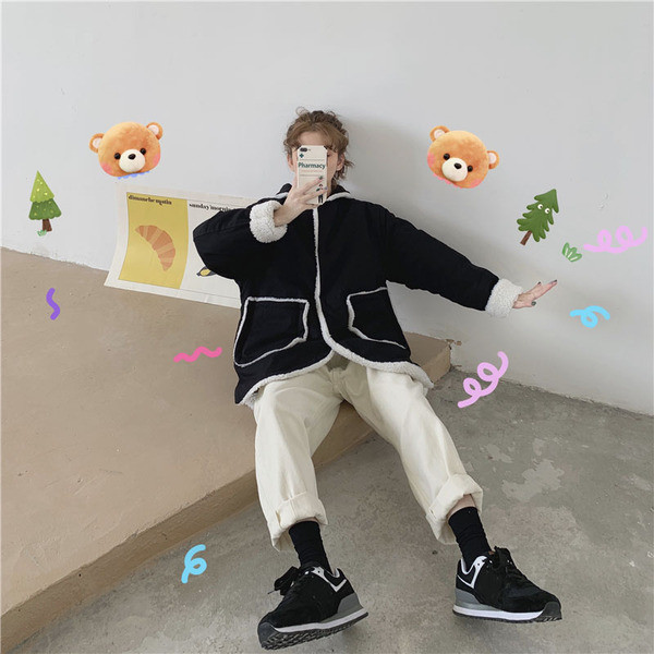 Μακρύ γυναικείο παλτό με τσέπες σε μα'υρο χρώμα