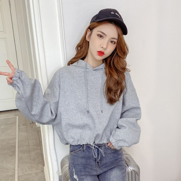 Modern női pulóver kapucnival több színben - rövid modell