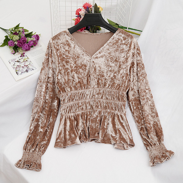 Γυναικεία καθημερινή μπλούζα σε πέντε χρώματα με λαιμόκοψη