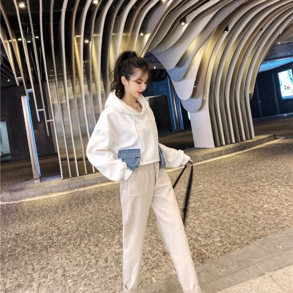 Set hanorac lat si pantaloni in doua culori