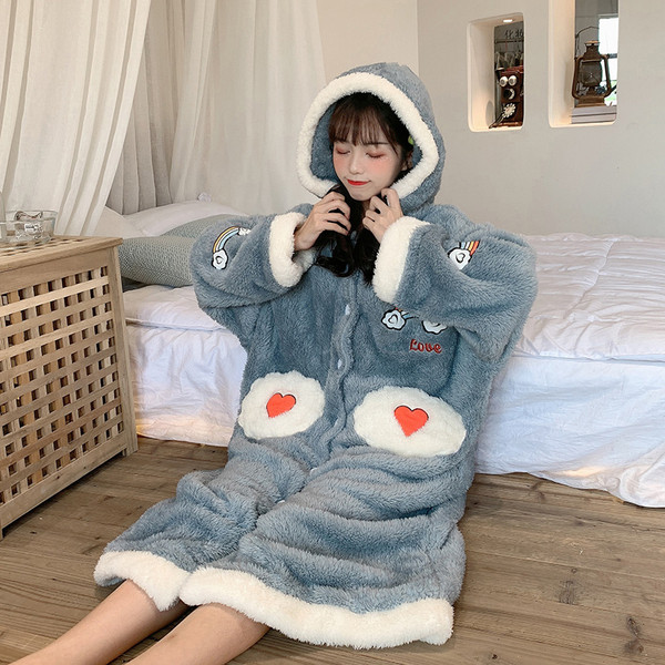 Szürke női pehelypizsama kapucnival