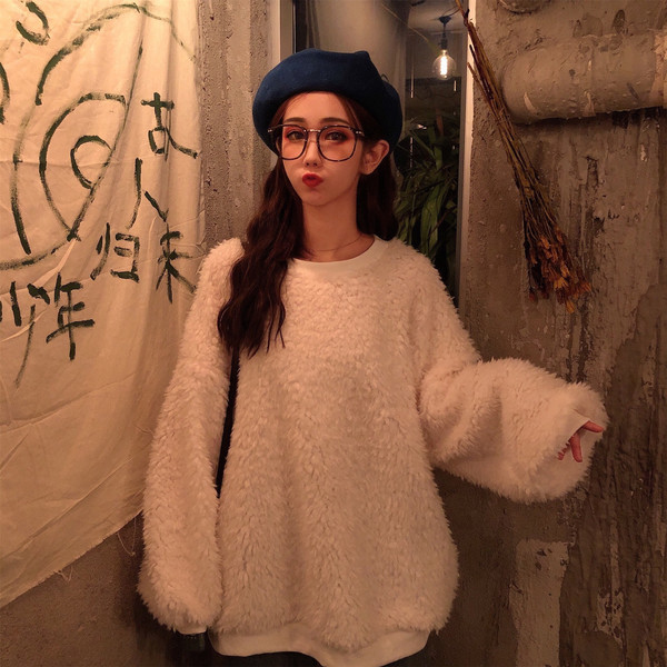 Puha női pulóver két színben, ovális nyakkivágással