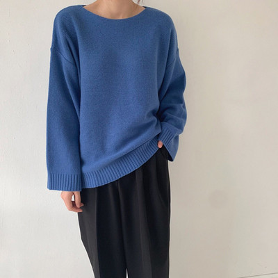 Pulover de dama modern cu decolteu rotund si maneci largi in mai multe culori