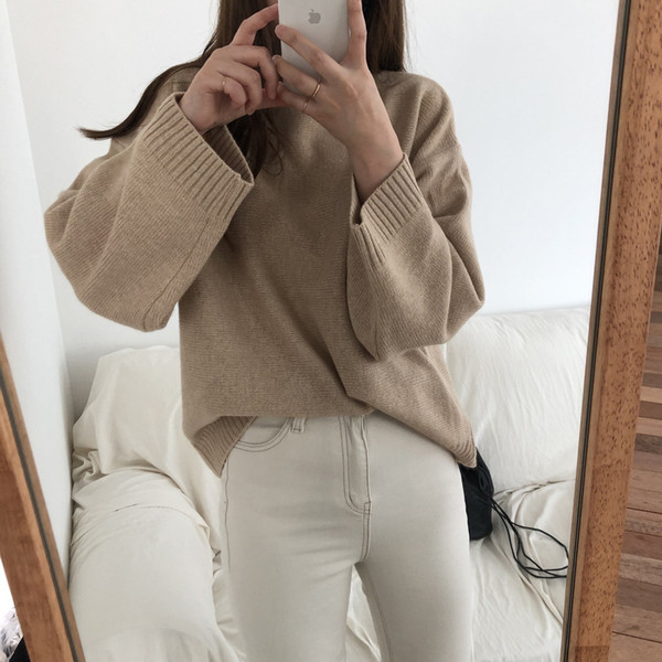 Pulover de dama modern cu decolteu rotund si maneci largi in mai multe culori