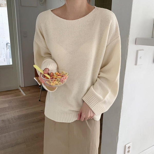 Női alkalmi blúz kerek nyakkivágással, többféle színben