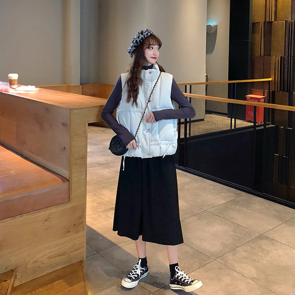 Γυναικείο casual γιλέκο σε μαύρο και άσπρο χρώμα με κορδόνια