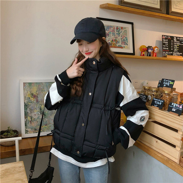 Γυναικείο casual γιλέκο σε μαύρο και άσπρο χρώμα με κορδόνια