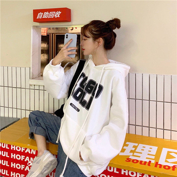 Γυναικεία casual μπλούζα σε τρία χρώματα με γράμματα