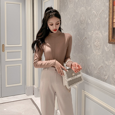 Γυναικεία μοντέρνα μπλούζα  σε διάφορα χρώματα